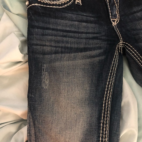 🎉HP🎉{Rock Revival} Jeans - Picture 7 of 8